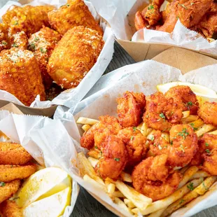 chicken wings, fried chicken wings, poultry, bbq chicken, chicken, chicken wings and fried chicken, food, bbq wings, fried chicken
