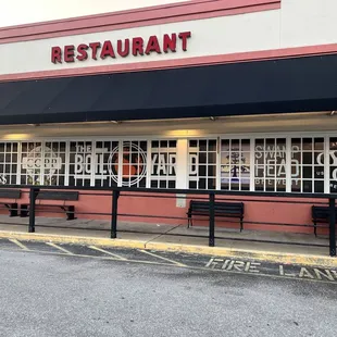 South side of restaurant