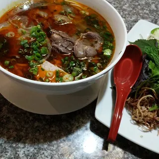 F4. Bun Bo Hue