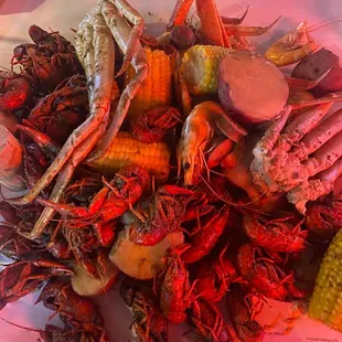 a pile of craws and corn