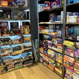 Games and jigsaw puzzles