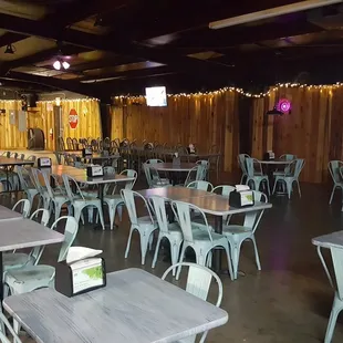 Nice venue, cash only.