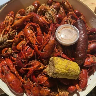 Boiled Louisiana Crawfish 3 pounds with corn and Sausage Link