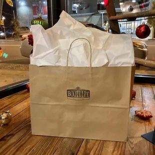 At Christmas, husbands/sons love our FREE gift wish list and gift wrap services!