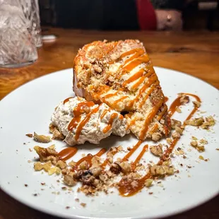 Carrot cake cheesecake