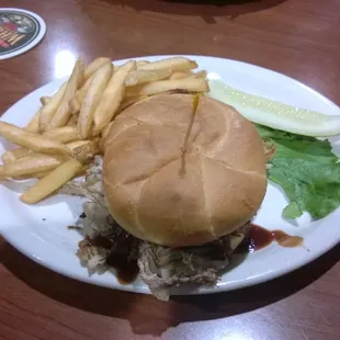 Great pulled pork sandwich.