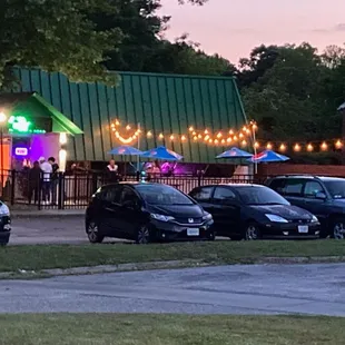 Welcome to Norris. Pub