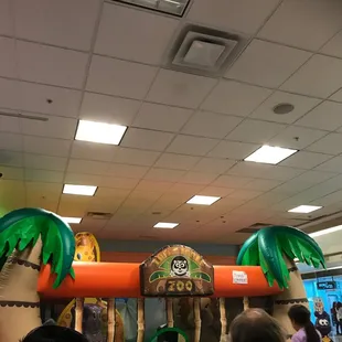 Another bounce structure