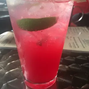 Berry mojito