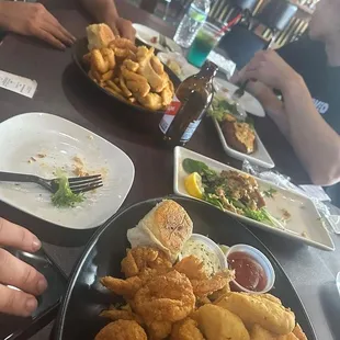 Catfish and shrimp platter
