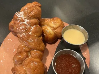 Quinn's Kitchen and Bar