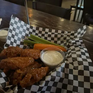 Just perfect. I went today with my husband and we loved it, the chicken wings were huge and delicious. the pizza omg, I love it, thank you!