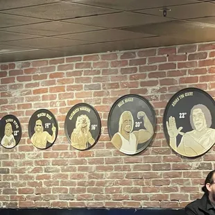 Pizza sizes influenced by wrestlers