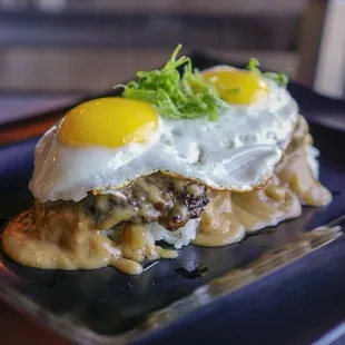 Hawaiian Loco Moco - IG: @nelson_eats