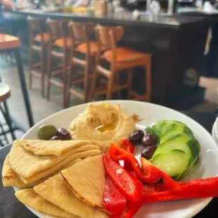 Hummus plate
