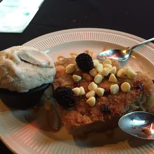 Bread pudding with apples and gelato.