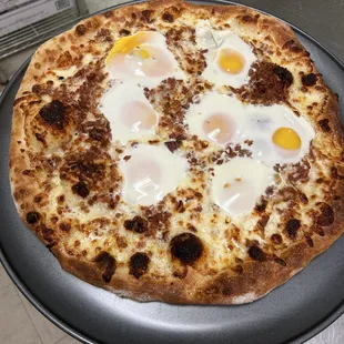 Breakfast pizza
