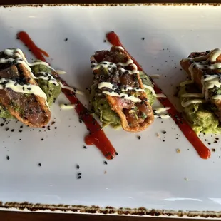 Spicy Tuna Tacos