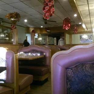 Empty and my omelette still took over 15 minutes to hit the table.