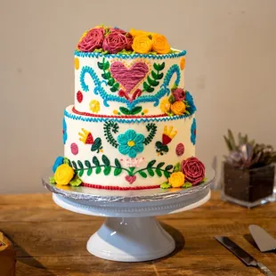 My wedding cake, looking Exactly like the photo I sent.