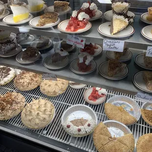 Food was very good!  Hometown feel to the eating experience.  Topped it off with a slice of French silk pie! Delicious!