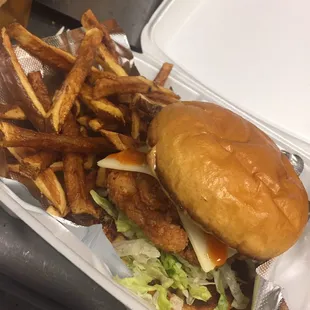 Crispy chicken sandwich