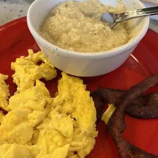 Savory grits, eggs, and bacon