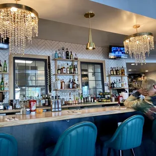 Cute big bar counter