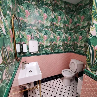 Cool bathroom!