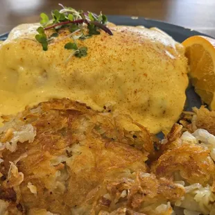 Shrimp and crab omelette with hash brown