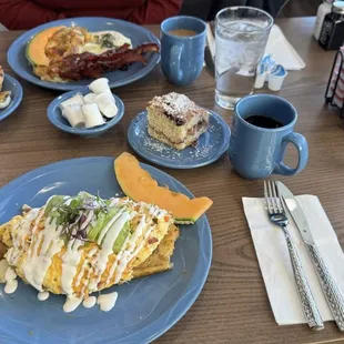 I ordered the George scramble and it was delish