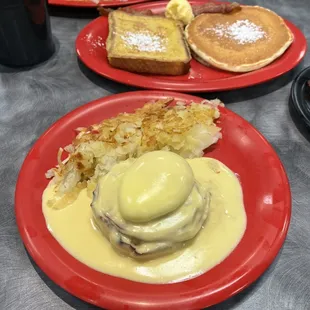 Eggs Benedict half was to go