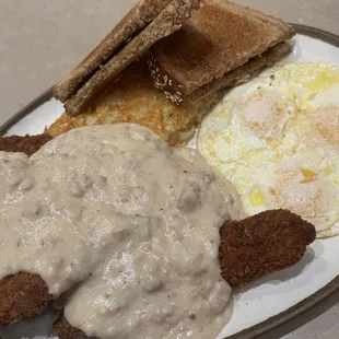 Country fried steak with gravy