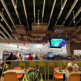 sushi and sashimi, interior