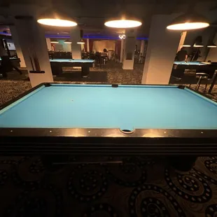 Pool table good condition