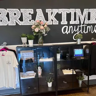 a t - shirt and a laptop