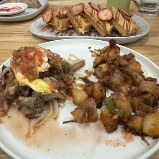 carnitas benedict