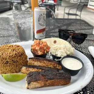 Blackened mahi tacos.