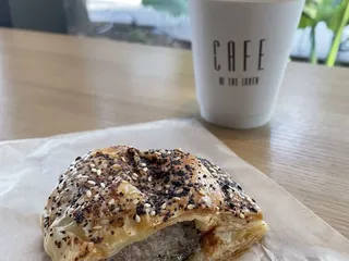 Cafe At The Loren
