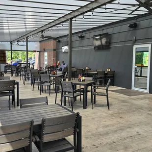 outside, ramen and noodles