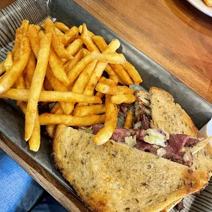 Pastrami Reuben