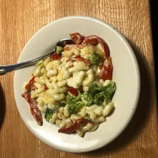Macaroni and Cheese with Andouille or Broccoli