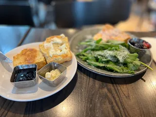 Golden Thyme Coffee & Cafe