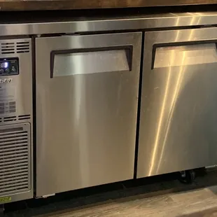 Secret machine for making and storing the very best frosted mugs for great pours of root beer, beer, and more