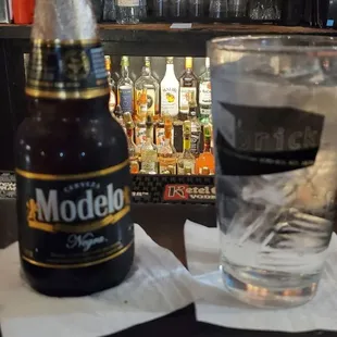$3 Modelos on Tuesdays