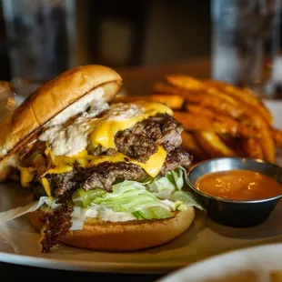 Super Smash Burger (Double Patty) - IG: @nelson_eats