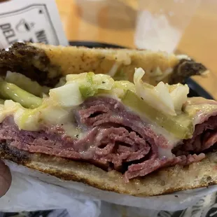 Pastrami &amp; Havarti - OO