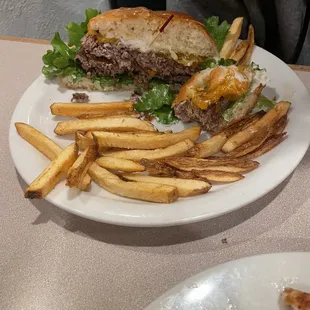 1lb burger.