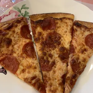 The actual pizza