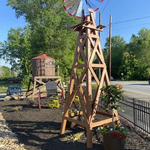 More outside decor